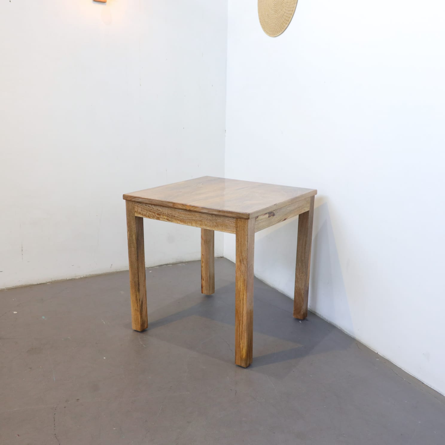 Mechi Cafe Table